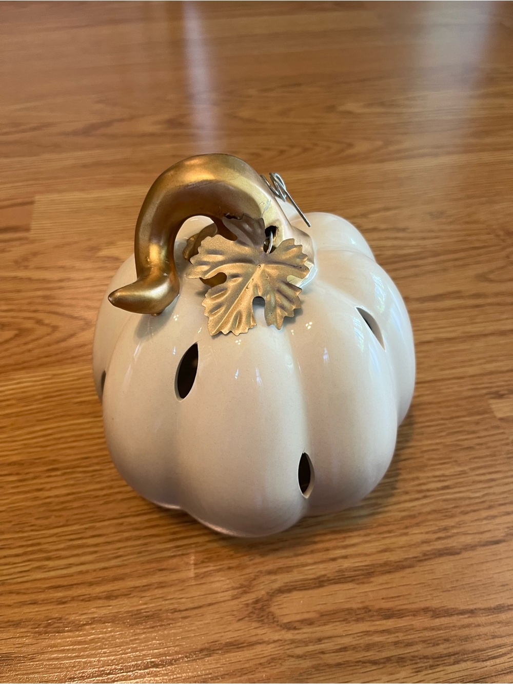 Ceramic White Potpouri Pumpkin with Gold Stem- 6”